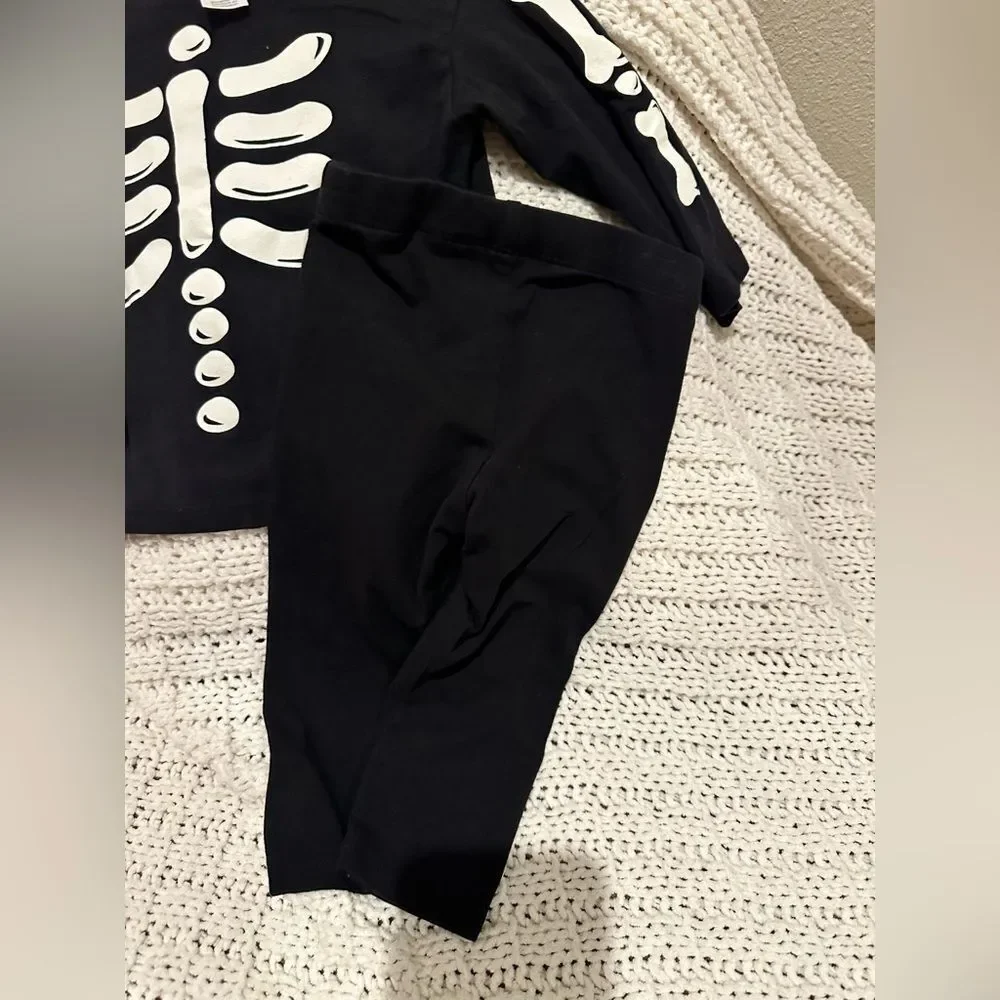 H&M Skeleton 2 Piece Outfit (Pants & Shirt) Size -9 Months